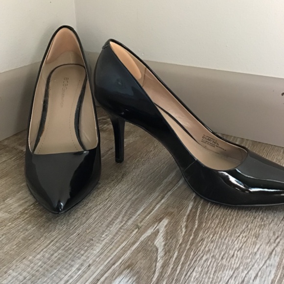 BCBGeneration SEXY BLACK PATENT HIGH HEELS 6.5 M EUC - Picture 2 of 9